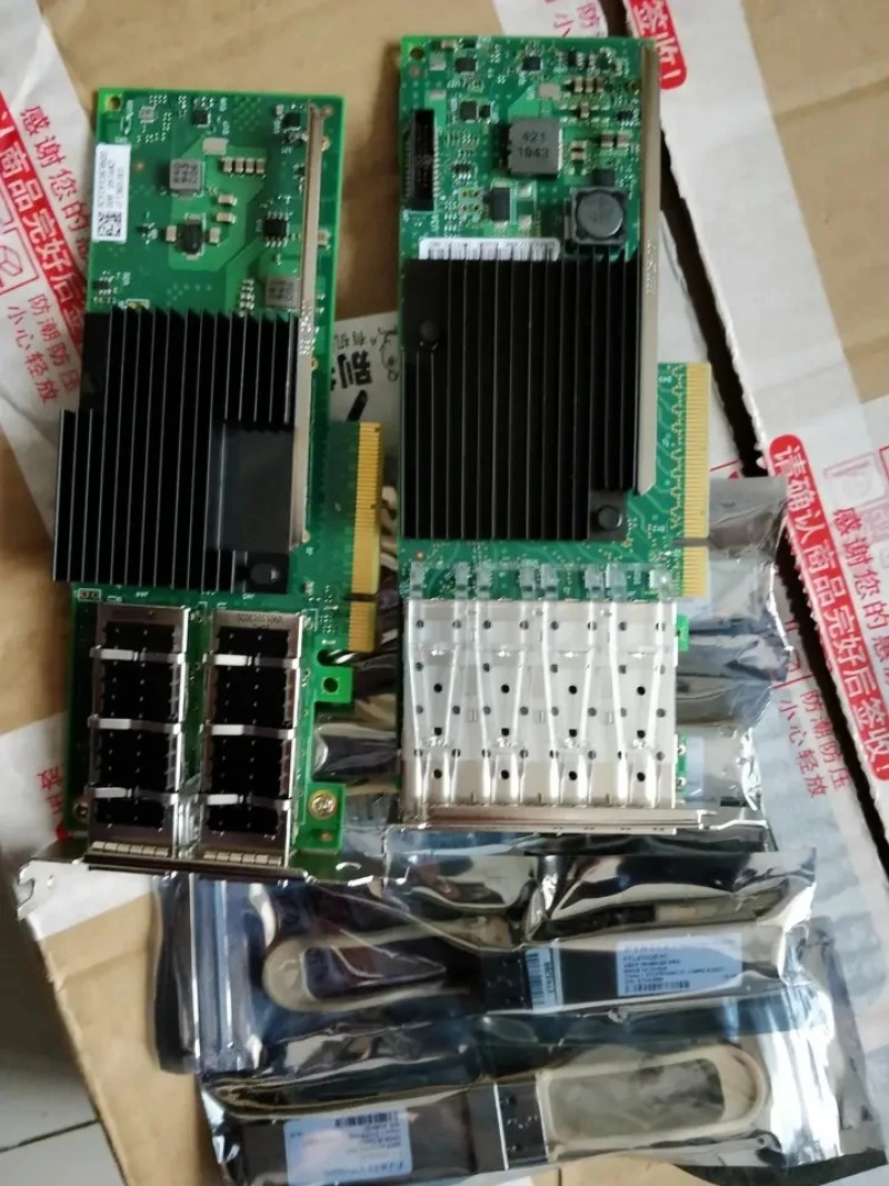 4x10Gb SFP+ Adapter X710-DA4 N - Gigabit Network Card 评论和价格