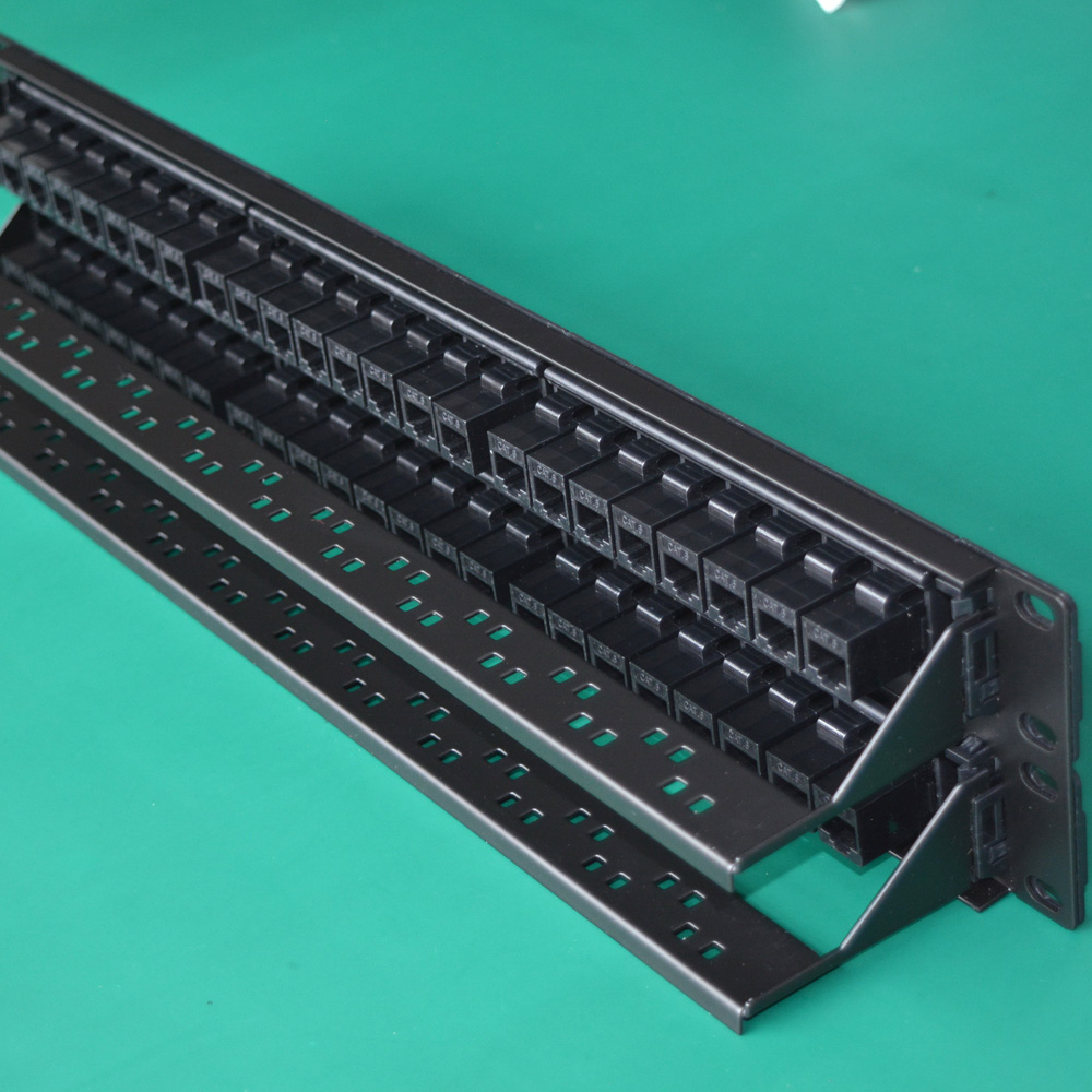 19in 2U Cabinet Pass-through 4 - Patch Panel Cat6 评论和价格
